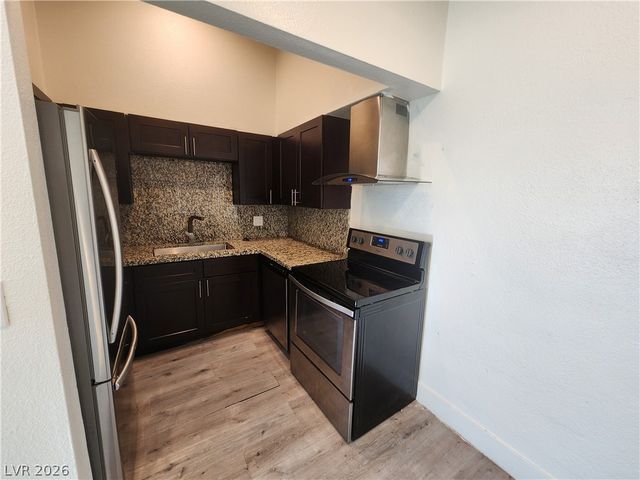 211 South 13th Street 6, Las Vegas, NV 89101