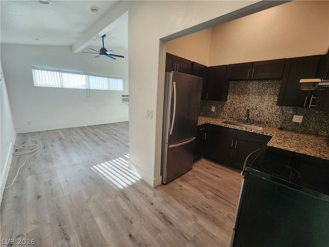 211 South 13th Street 6, Las Vegas, NV 89101
