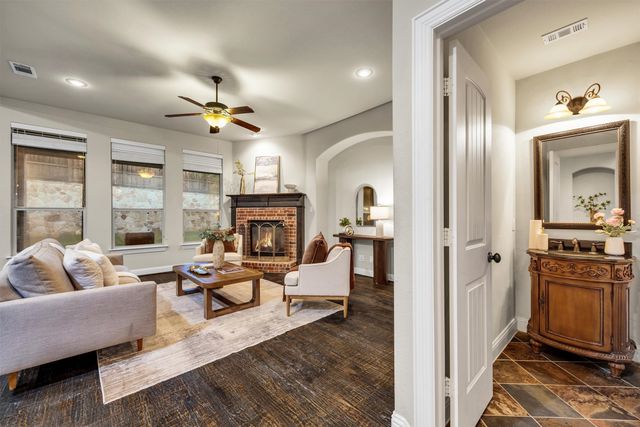 7337 Canadian Drive, Irving, TX 75039