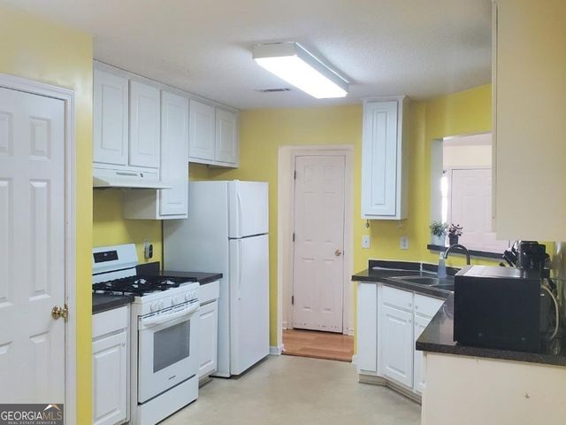 210 Arran Point, Fairburn, GA 30213