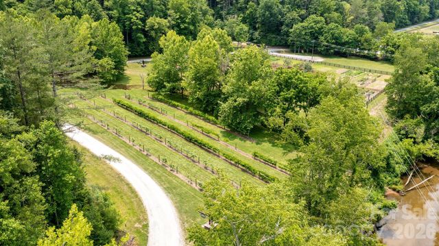 4420 Walnut Ridge Drive, Lenoir, NC 28645