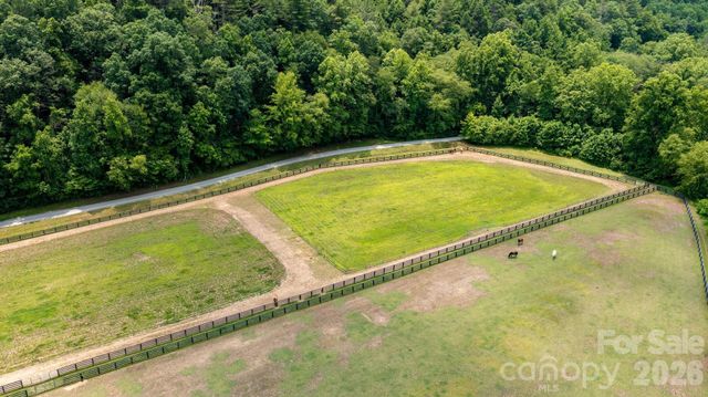 4420 Walnut Ridge Drive, Lenoir, NC 28645
