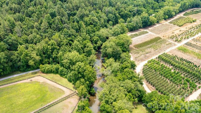 4420 Walnut Ridge Drive, Lenoir, NC 28645