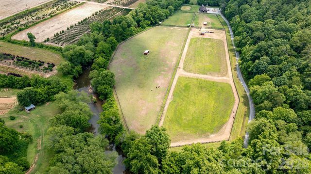 4420 Walnut Ridge Drive, Lenoir, NC 28645