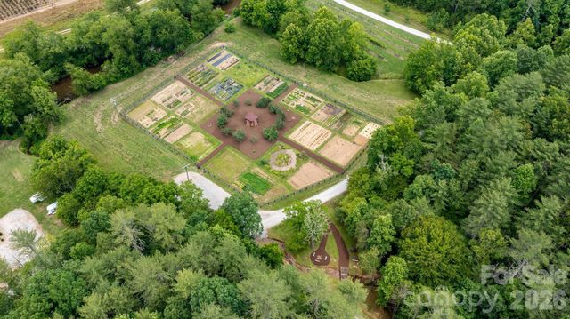 4420 Walnut Ridge Drive, Lenoir, NC 28645
