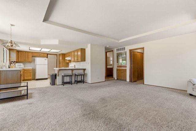 6009 Azuelo Avenue NW, Albuquerque, NM 87120