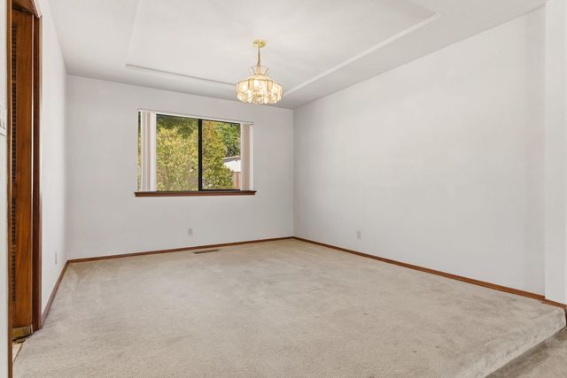 6009 Azuelo Avenue NW, Albuquerque, NM 87120