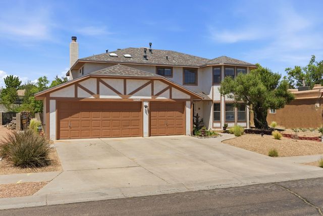 6009 Azuelo Avenue NW, Albuquerque, NM 87120