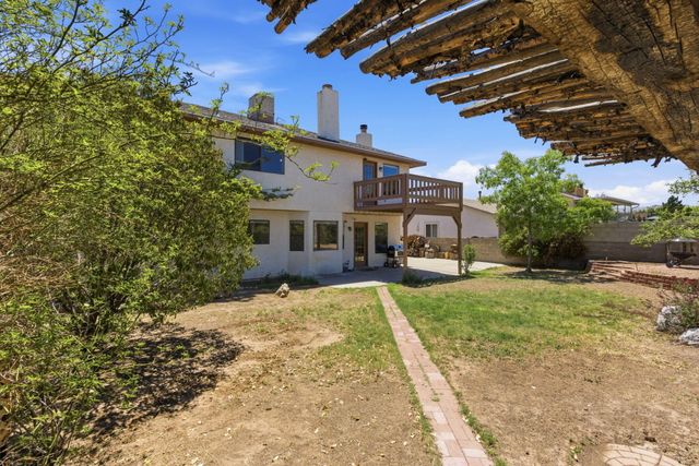 6009 Azuelo Avenue NW, Albuquerque, NM 87120
