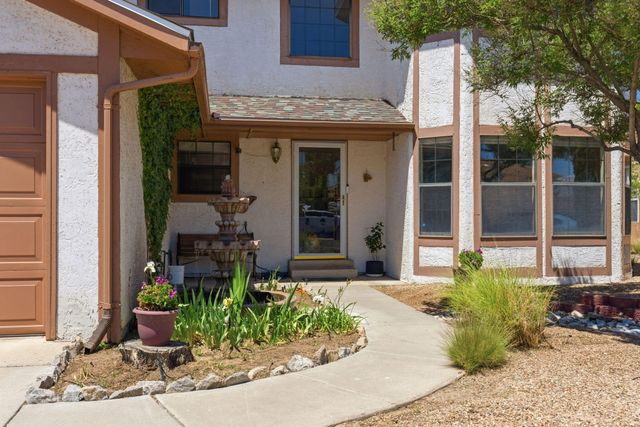 6009 Azuelo Avenue NW, Albuquerque, NM 87120