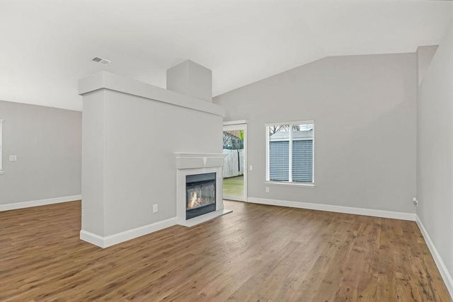 5200 Grass Valley Way, Antioch, CA 94531