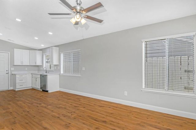 5200 Grass Valley Way, Antioch, CA 94531