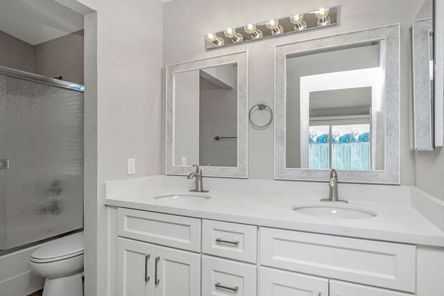 5200 Grass Valley Way, Antioch, CA 94531