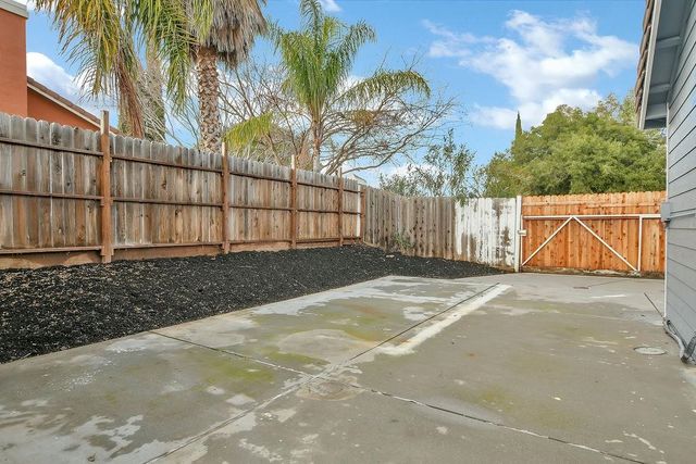 5200 Grass Valley Way, Antioch, CA 94531