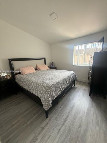 14085 SW 179th Ter, Miami, FL 33177