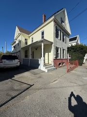 213 Concord St 1, Lowell, MA 01852