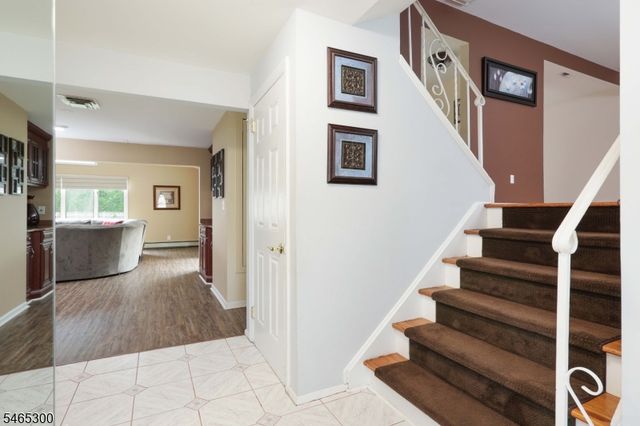 77 Harrison St, Clark Twp., NJ 07066