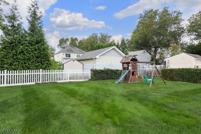 77 Harrison St, Clark Twp., NJ 07066