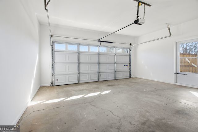 1660 Calvin Davis Circle, Lawrenceville, GA 30043