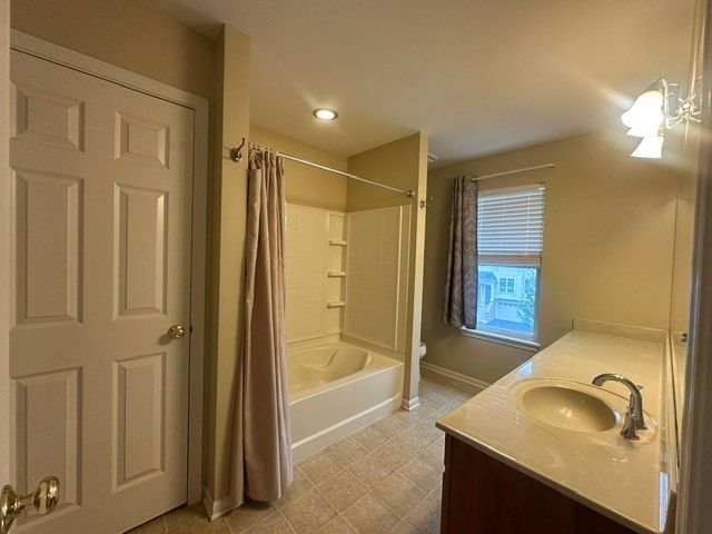3376 BRADBURY Circle, Aurora, IL 60504