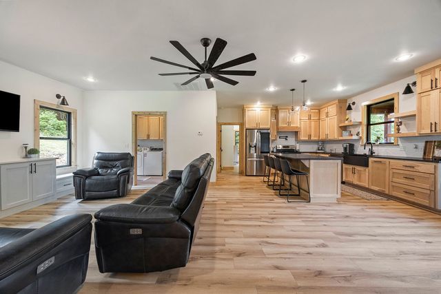 19440 Rheas Community Road, Lincoln, AR 72744