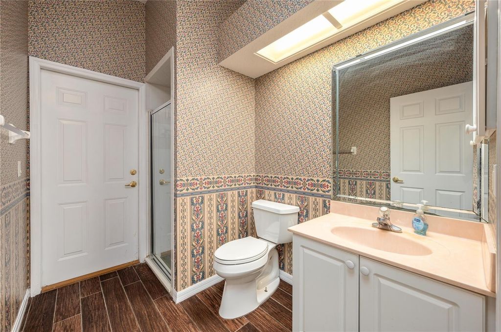 Image 32 of property listing at 329 HAMILTON SHORES DRIVE NE, Winter Haven, FL 33881