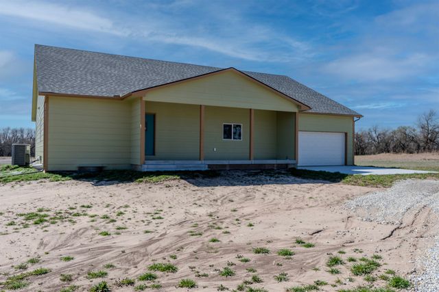 2901 92nd Rd, Udall, KS 67146