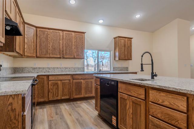 2901 92nd Rd, Udall, KS 67146