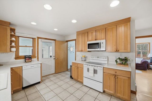90 West Street, Essex Junction, VT 05452