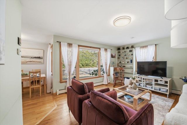 90 West Street, Essex Junction, VT 05452