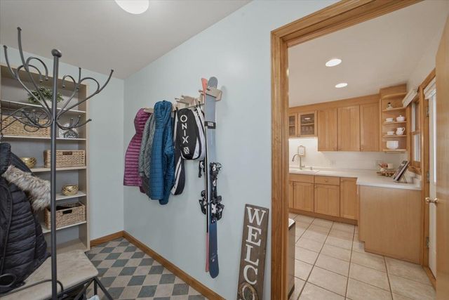 90 West Street, Essex Junction, VT 05452