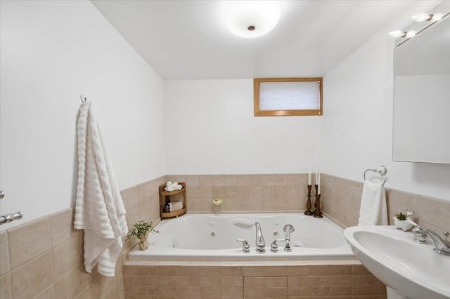 90 West Street, Essex Junction, VT 05452