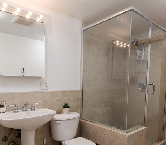 90 West Street, Essex Junction, VT 05452