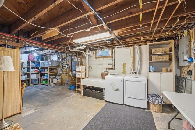 90 West Street, Essex Junction, VT 05452