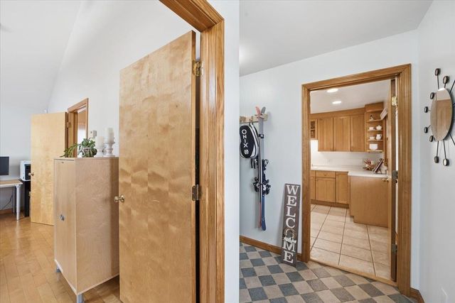90 West Street, Essex Junction, VT 05452