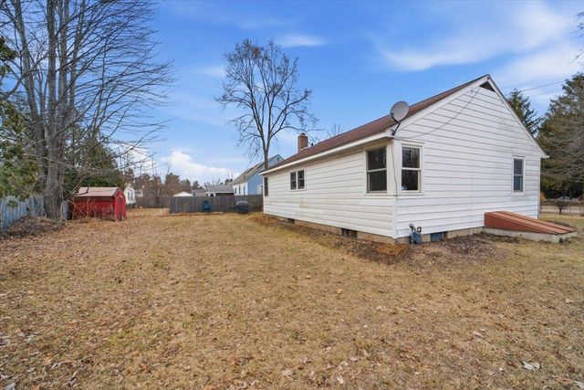 90 West Street, Essex Junction, VT 05452