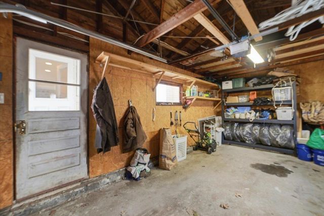 90 West Street, Essex Junction, VT 05452