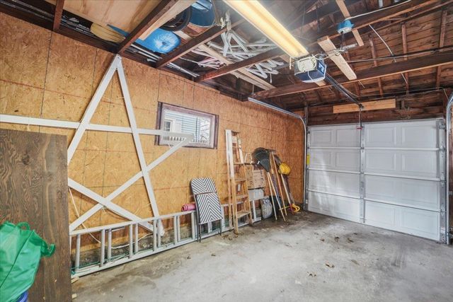 90 West Street, Essex Junction, VT 05452