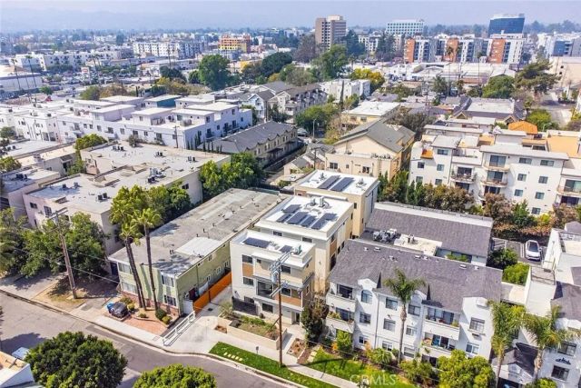 5261 Harmony Avenue, North Hollywood, CA 91601