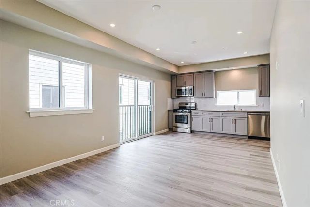 5261 Harmony Avenue, North Hollywood, CA 91601