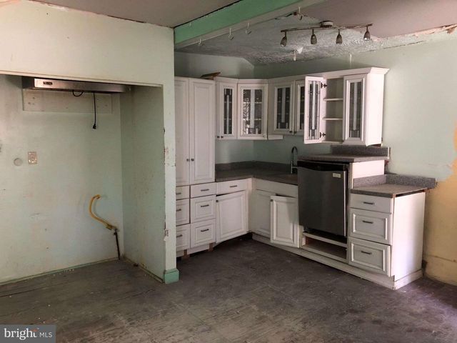 705 WOODBOURNE AVE, Baltimore, MD 21212