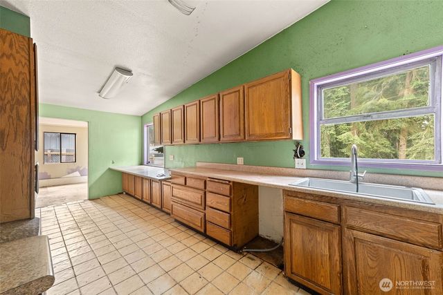 3219 S 166th Street, Seatac, WA 98188