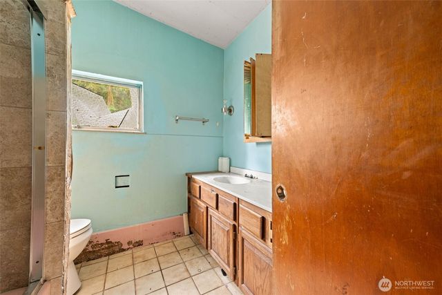 3219 S 166th Street, Seatac, WA 98188