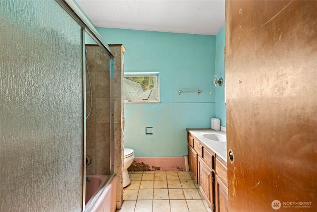 3219 S 166th Street, Seatac, WA 98188