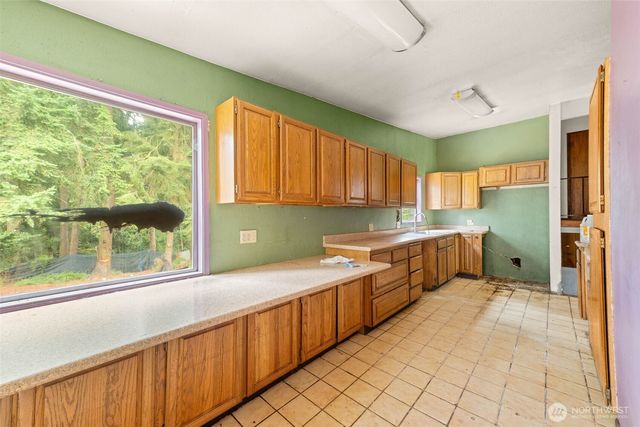 3219 S 166th Street, Seatac, WA 98188