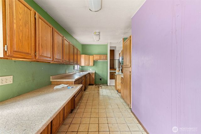 3219 S 166th Street, Seatac, WA 98188
