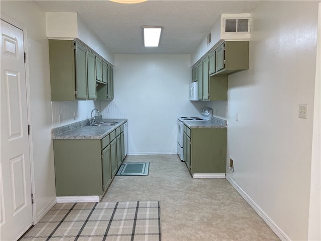 10 Killane Street, Clarksville, AR 72830