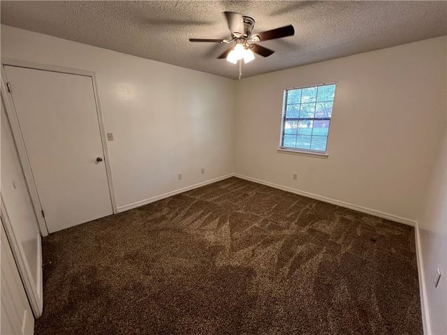 10 Killane Street, Clarksville, AR 72830