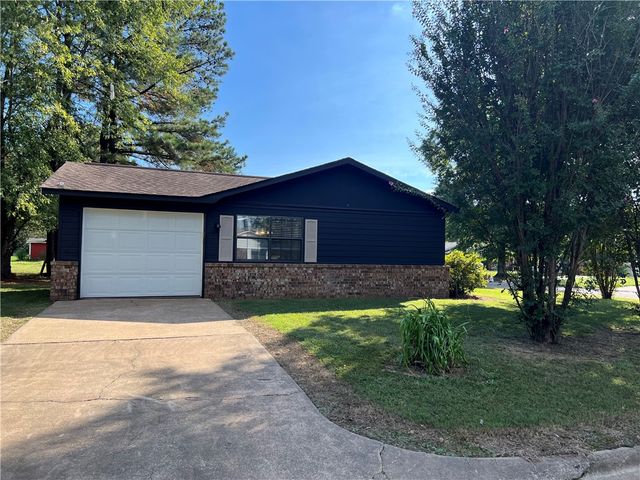 10 Killane Street, Clarksville, AR 72830