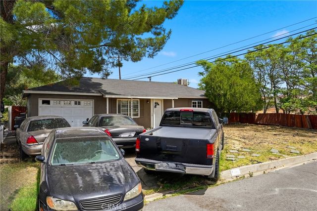 1103 W Milling, Lancaster, CA 93534